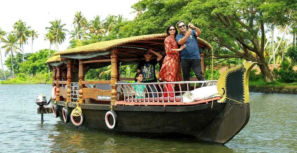 Shikara Boat Ride