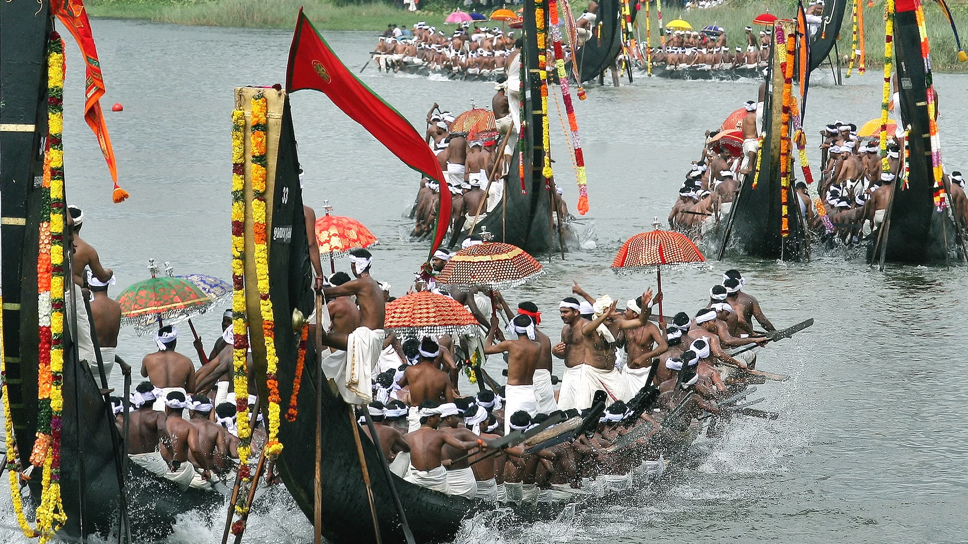 Experience Aranmula Snake Boat Race