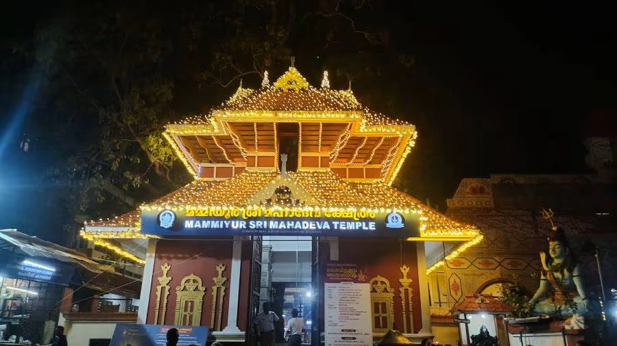 Explore Mammiyoor Shiva Temple
