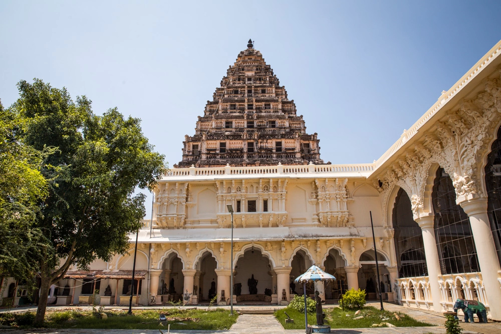 Explore Thanjavur Maratha Palace