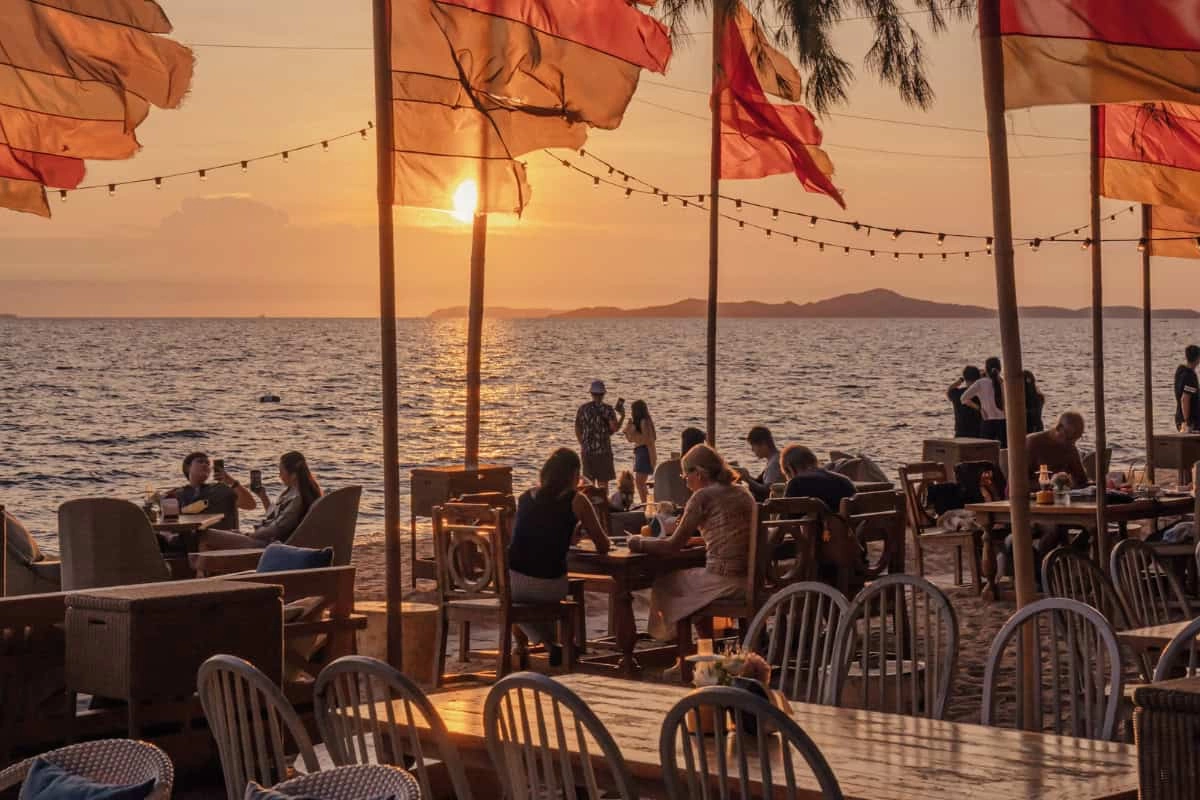 Enjoy a Sunset Dinner by the Sea
