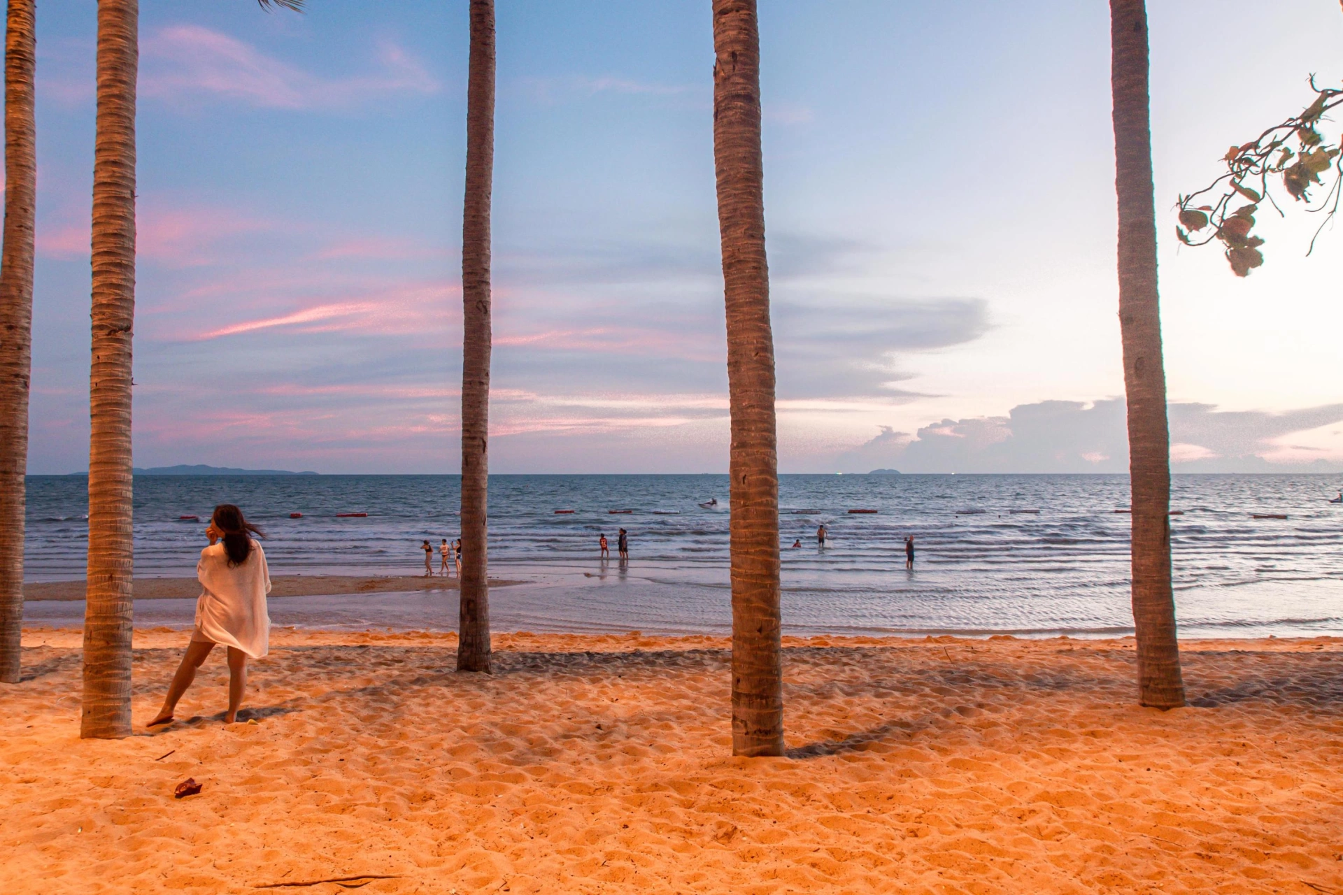 Relax at Jomtien Beach