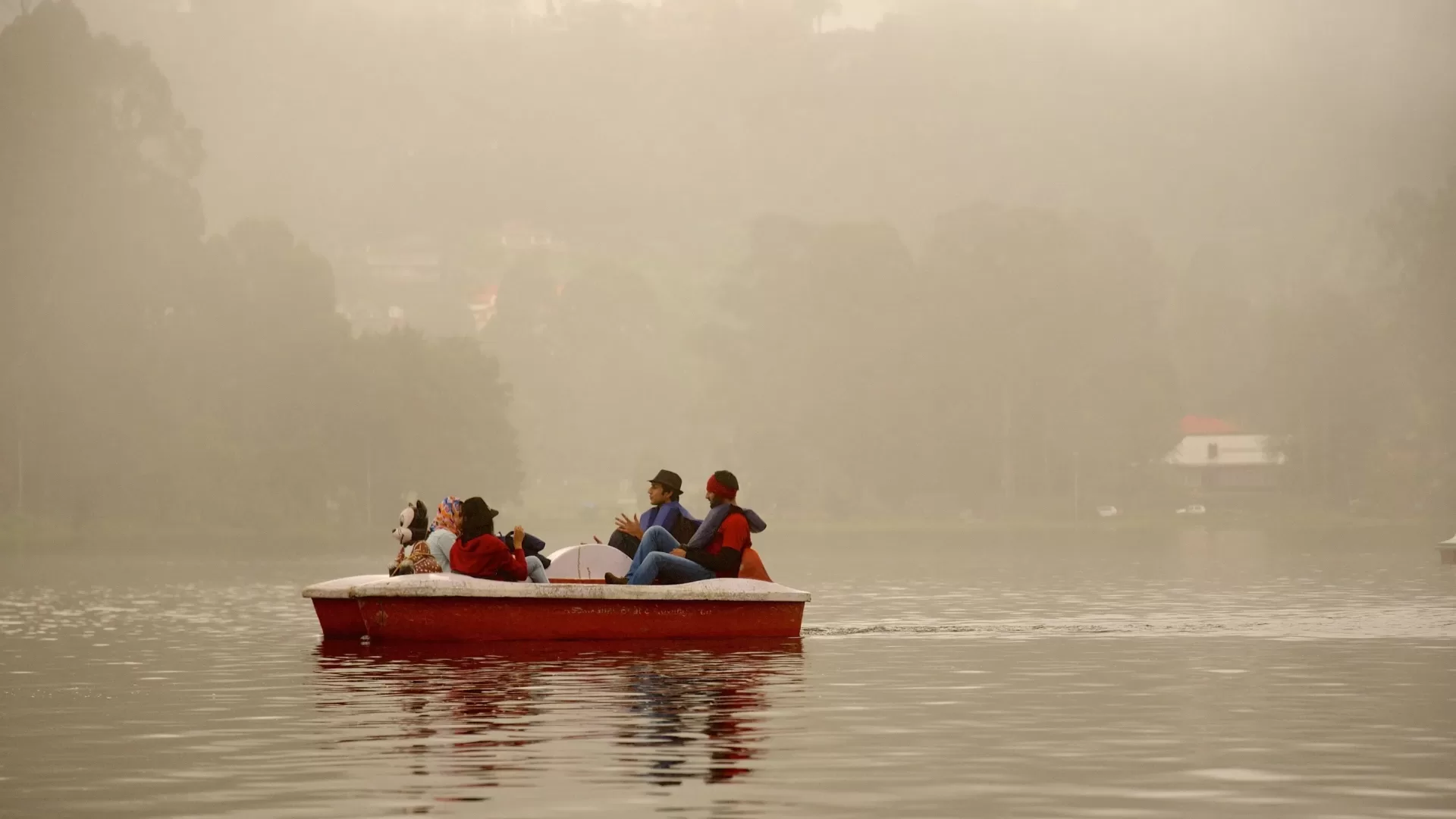 Ooty Kodaikanal Honeymoon Tour Package