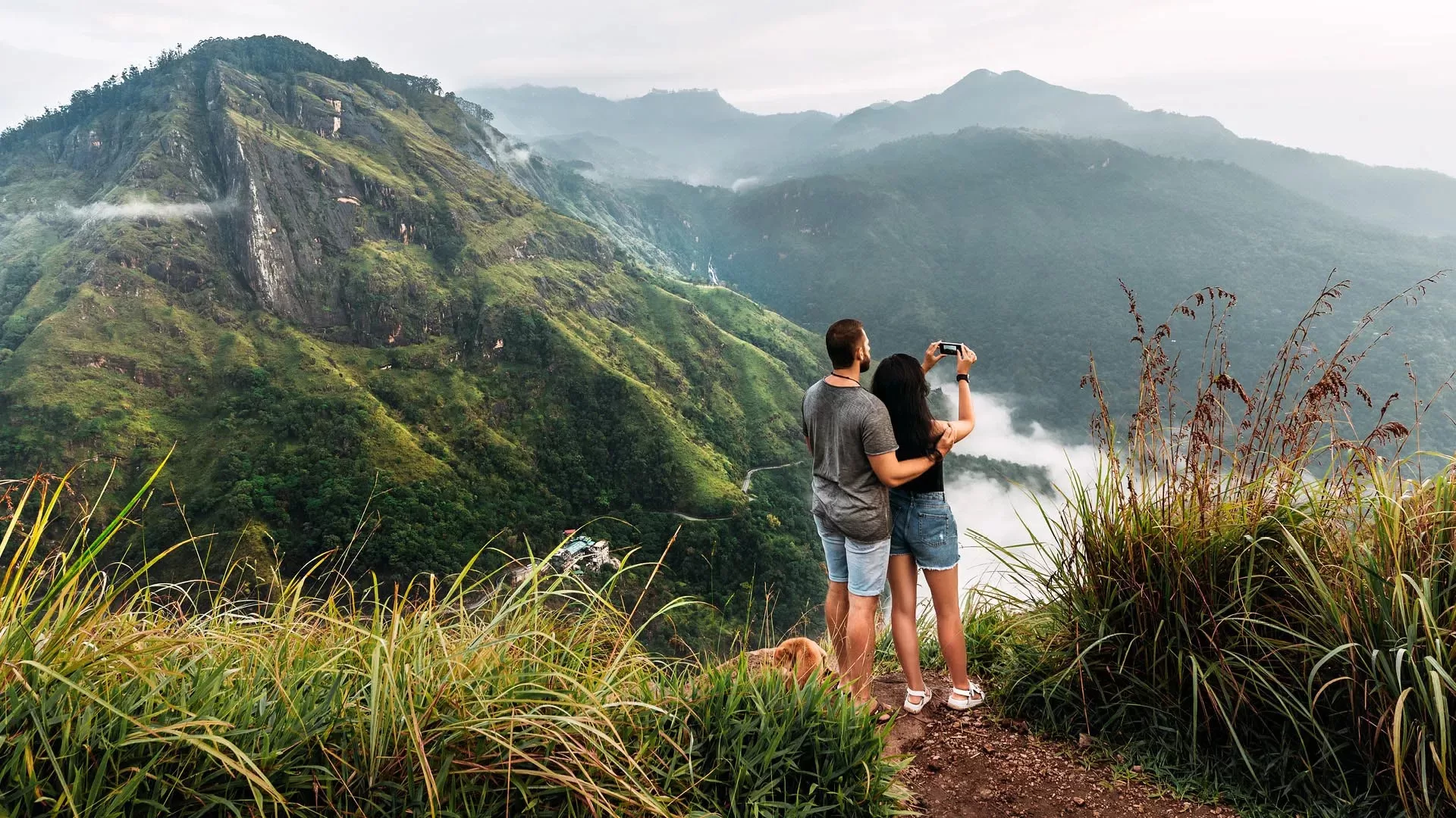 4 Days Kerala Tour Package Munnar Alleppey Cherai